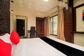 Hotel Grand Palace and Banquet