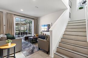 Private Hot Tub 3-bedroom 8 Miles From Disney