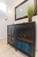 Private Hot Tub 3-bedroom 8 Miles From Disney