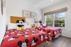 Private Hot Tub 3-bedroom 8 Miles From Disney