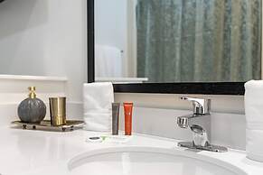 Private Hot Tub 3-bedroom 8 Miles From Disney