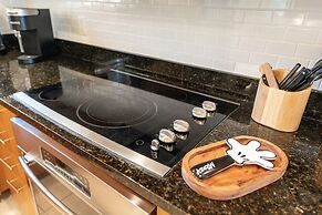 Private Hot Tub 3-bedroom 8 Miles From Disney