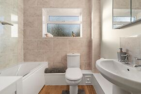 Monkstone Court - Close to Village and Beach