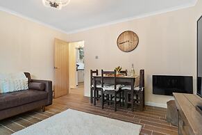 Monkstone Court - Close to Village and Beach