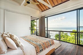 Santai by The Korowai Uluwatu