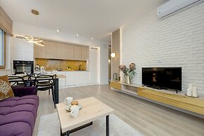 Mokotów Stylish Apartment by Renters