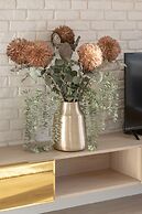 Mokotów Stylish Apartment by Renters