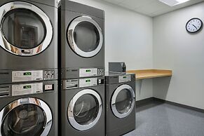 NEW - Fairfield Inn & Suites by Marriott Orlando at Millenia