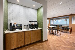 NEW - Fairfield Inn & Suites by Marriott Orlando at Millenia