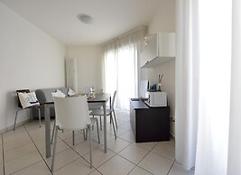 Bilocale con Balcone Mina 6