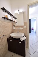 Bilocale con Balcone Mina 6