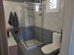 Crete Getaway 3Bd Apt w Garden and View