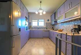 Crete Getaway 3Bd Apt w Garden and View