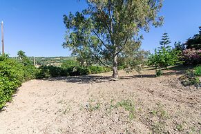 Crete Getaway 3Bd Apt w Garden and View