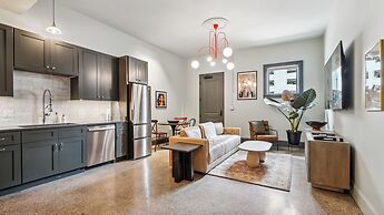 The Mary Beth Hotel & Gallery