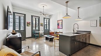 The Mary Beth Hotel & Gallery