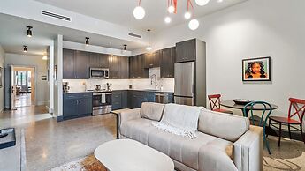 The Mary Beth Hotel & Gallery