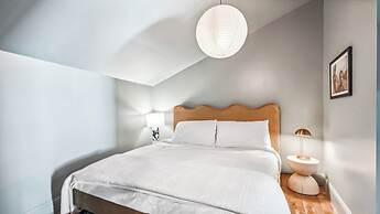 The Mary Beth Hotel & Gallery