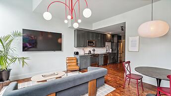 The Mary Beth Hotel & Gallery