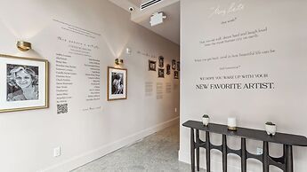 The Mary Beth Hotel & Gallery