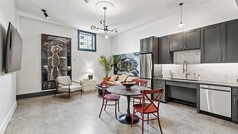 The Mary Beth Hotel & Gallery