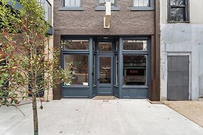 The Mary Beth Hotel & Gallery