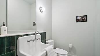 The Mary Beth Hotel & Gallery