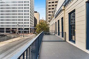 The Mary Beth Hotel & Gallery