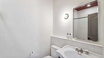 The Mary Beth Hotel & Gallery