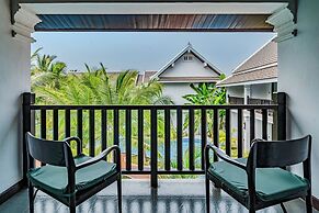 Manyo Hotel and Resort