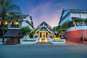 Manyo Hotel and Resort