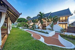 Manyo Hotel and Resort