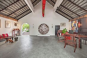 Manyo Hotel and Resort