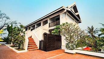 Manyo Hotel and Resort