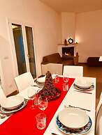 Villa Laura, Complete and Modern Furnishings, a Green Oasis by the Cit