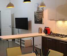 Villa Laura, Complete and Modern Furnishings, a Green Oasis by the Cit