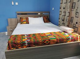 Tropical Oasis in Accra - 2 Bedroom Apartment