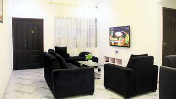 Tropical Oasis in Accra - 2 Bedroom Apartment