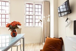 Clerigos Studio Apts