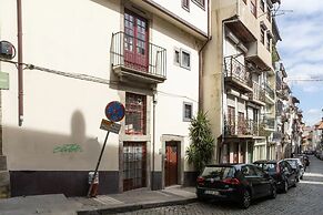 Clerigos Studio Apts