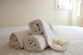 Clerigos Studio Apts