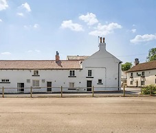 Immaculate 6-bed Ivy House