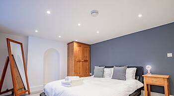 Exquisite renovation in central location