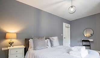 Exquisite renovation in central location