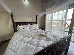 Katurum Lodge Kidepo