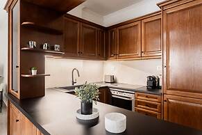 Faliro Sunlit 3BR Apartment