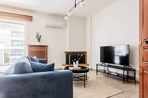 Faliro Sunlit 3BR Apartment