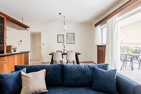 Faliro Sunlit 3BR Apartment