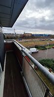 Free Parking Near City Centre & Stadium Sleeps 6-8