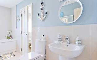 Modern Homestay Room near Dublin Airport